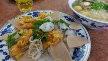 Hai Nam Saigon food