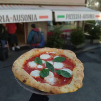 Pizzeria Ausonia food