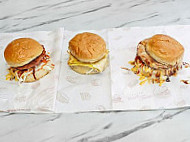 Metro Burgers food