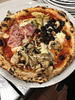 Pizzeria Parthenope food