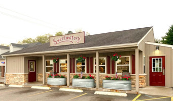 Sweetwater's Donut Mill food
