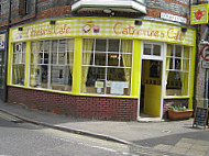 Catherines Cafe outside