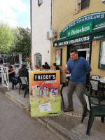 Bar Des Chasseurs inside