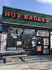 Emmons Bagel outside