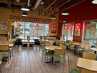 Del Taco inside