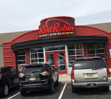 Red Robin Gourmet Burgers And Brews outside