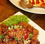 Táo Huā Yuán Chá Zhuàn food