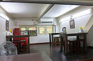 999 Shan Noodle Shop inside