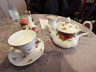The Cosy Tea Pot And Collectables food