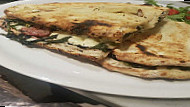 La Caletta Napoletana food