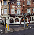 King's Head outside