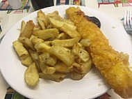 Linda's Fish Chips food