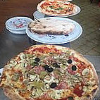 Pizzeria Universita food