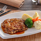 Kafe Ayam Gril Berapi food