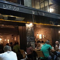 Neruda - Cafe - Bar 