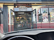 Tacos El Canelo outside