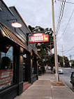 Frankfort Avenue Liquors &wine outside