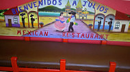 Julio's Mexican inside