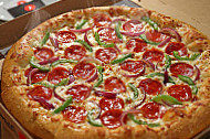 Giovannis Pizza food