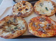 Trieste Pizza food