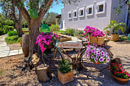 Agriturismo Calamate outside