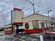 Heid's Of Liverpool outside