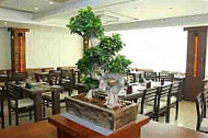 Banyan Tree Restaurant & Banquets inside