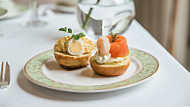 Park Room And Library At Grosvenor House food