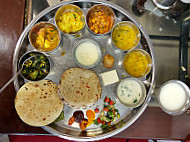 Hotel Purohit food