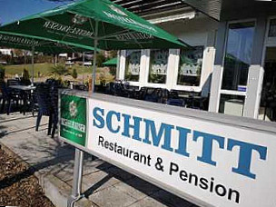 Schmitt Pension