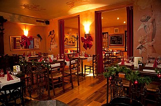 Angelinis, Bar Restaurant