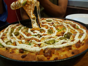 Pizza Laziz Ghouri Town