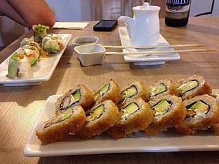 Umi Sushi House & Bar