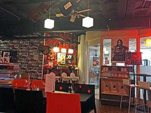 Chantilly Beatles Cafe