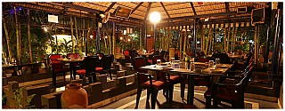Hotel Athavan Family Garden Restaurant