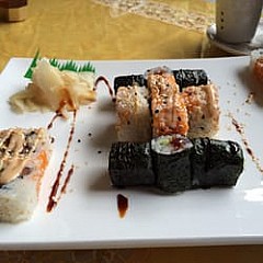 Hoa Sushi 