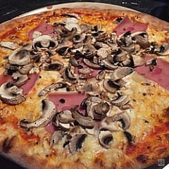 Steinofen Pizza 
