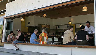 Spoon Deli café