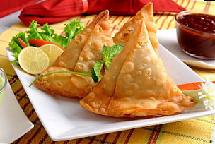 New Famous Samosa