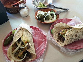 Taquería Los Amigos