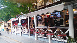 Los Tabernacos Sports Bar and Lounge
