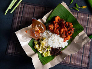 Nasi Lemak Ayam Berempah Bocah Best In The World (jalan Kebun)