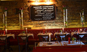 Le Bistro Restaurant, Weinbar Café