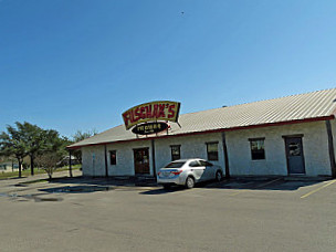 Fuschak's Pit -b-q