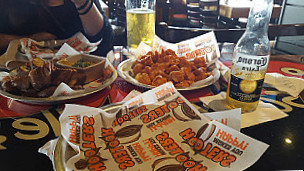 Hooters