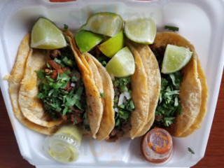 Los Valedores Taco Truck