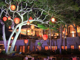 La Nao At Banyan Tree