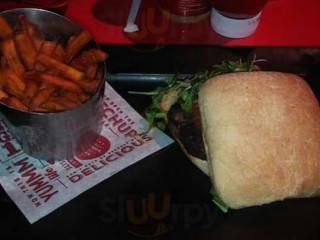 Red Robin Gourmet Burgers