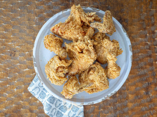 Smithfield's Chicken N B-q