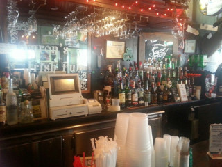 Aaron's Irish Pub